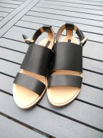 NEU! Schwarze Sandalen Leder Gr.38 H&M Premium Selection Nordrhein-Westfalen - Nettetal Vorschau