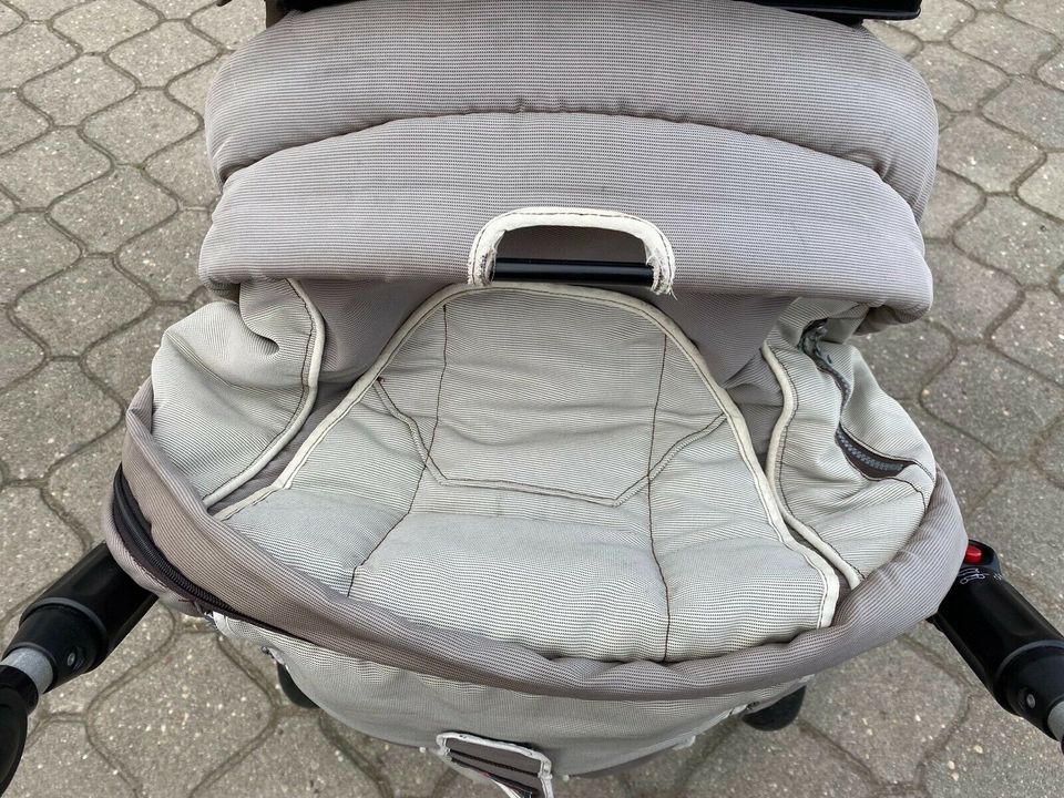 Hartan Kinderwagen in Regen