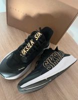 Sik Silk Sneaker schwarz Gold gr. 38 neuwertig Thüringen - Mohlsdorf Vorschau