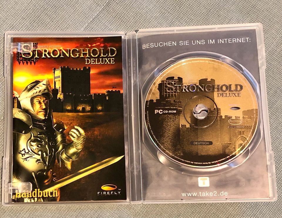 Stronghold Deluxe mit Handbuch, Strategiespiel Klassiker in Berlin