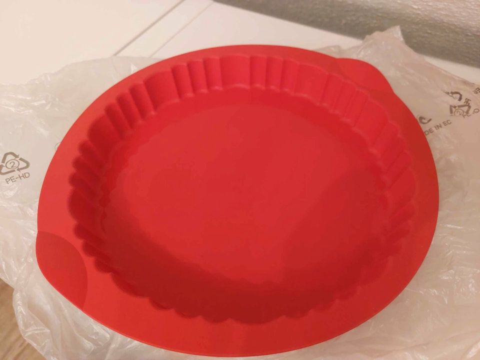 Tupperware Silikon Backform Wellenrunde Tarte Obstboden *NEU* in Duisburg -  Rheinhausen | eBay Kleinanzeigen ist jetzt Kleinanzeigen