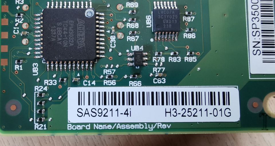 LSI 9211-4i SAS-2 6Gbps HBA PCIe x4 Controler RAID + Kabelsatz in Wörth an der Isar
