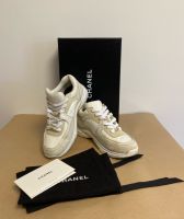 Original Chanel Damen Sneaker Veloursleder Weiß Gr. 35,5 Berlin - Wilmersdorf Vorschau