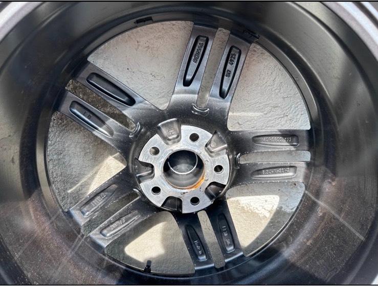 235/60R20 Pirelli Winterreifen auf 20zoll Ronal Alufelgen. in Bendorf