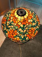 *TOP* große Tiffany Tischlampe 20er/80er Jahre Lampe Lampenschirm Frankfurt am Main - Sachsenhausen Vorschau