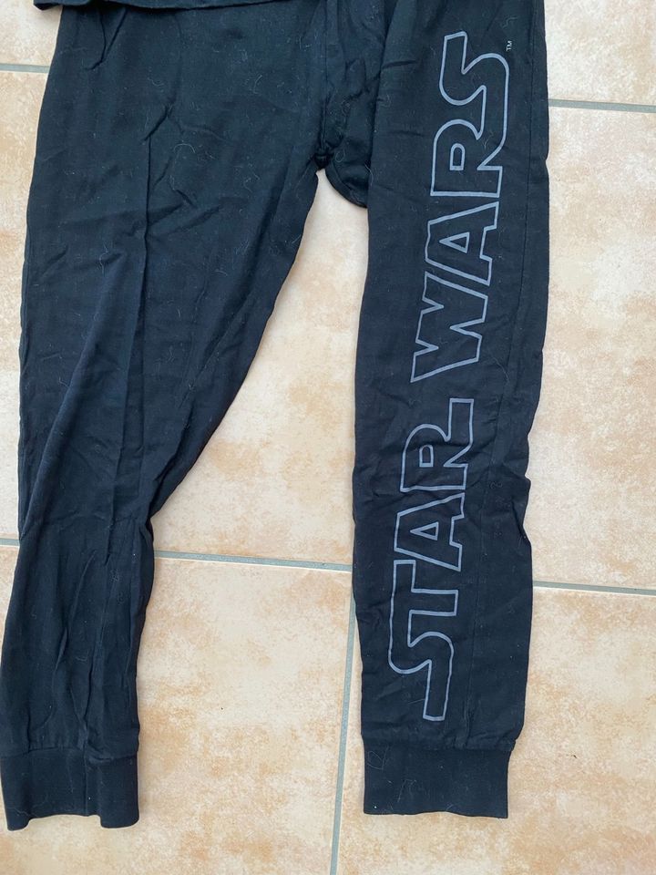 Schlafanzug Star Wars - Größe 128 in Wankendorf