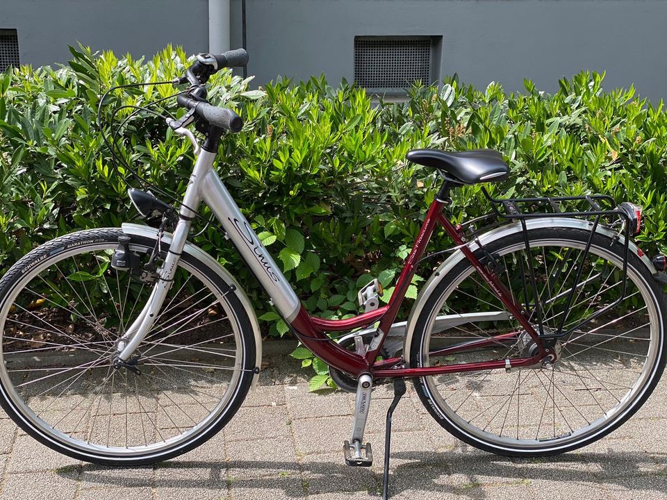 Staiger Fahrrad 28 Zoll Neupreis 1179euro in Duisburg