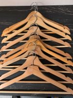 Kleiderbügel 12 Stück Holz Natur Rheinland-Pfalz - Bruttig-Fankel Vorschau