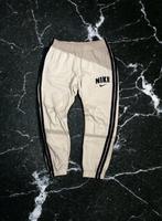 Weiß/beige Nike Joggingshose für Frauen in der Größe M Düsseldorf - Garath Vorschau