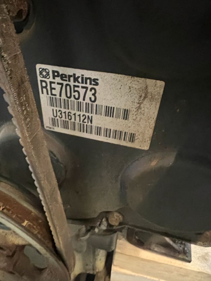 Perkins Motor 1104C , Bagger Teleskoplader Walze Manitou in Dänischenhagen