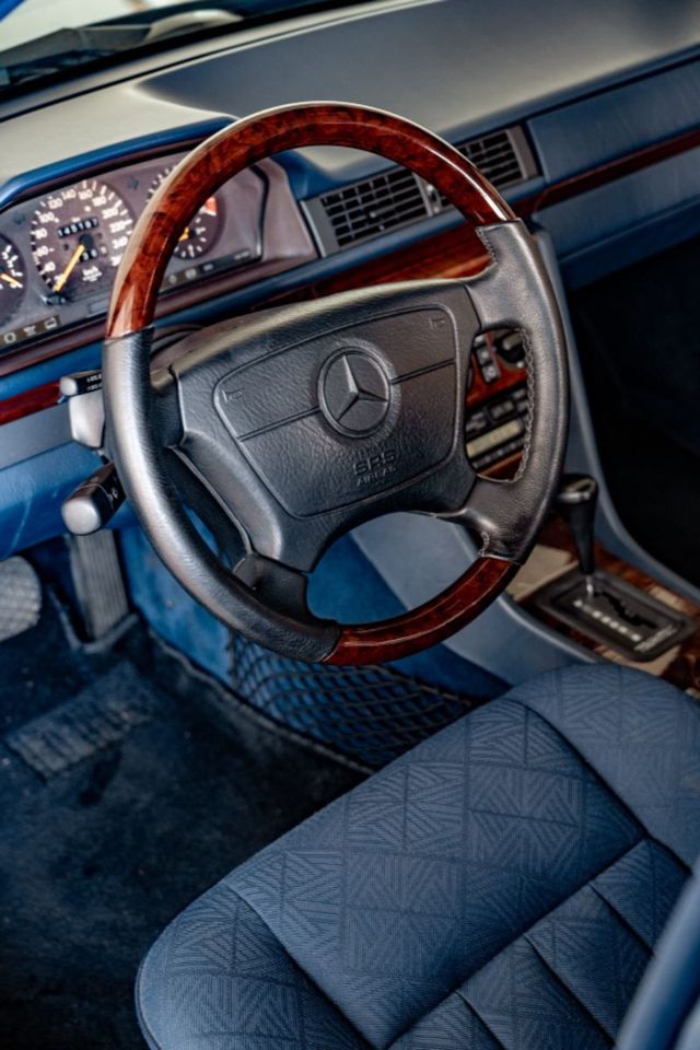 Mercedes-Benz E 320 T-Modell *7-Sitzer*Klima*SSD*bald H-Zul. in Magdeburg