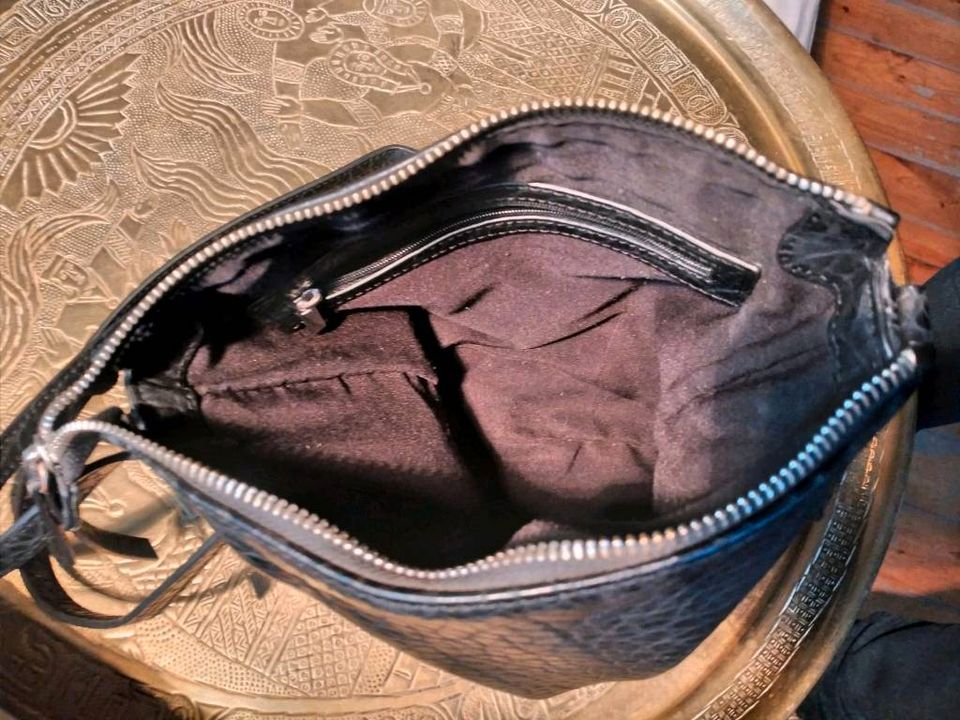 Tasche Schultertasche Umhängetasche Handtasche für Damen in Fürth