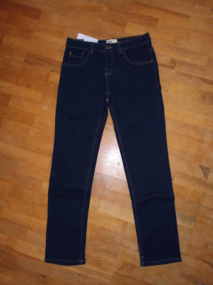 Jeans -NEU- mit Etikett Größe 152 in Wiesbaden