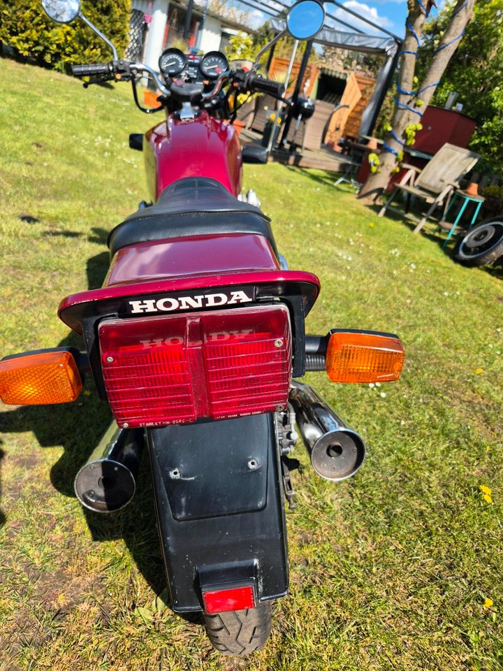 Oldie Honda Cb 750 F in Lalendorf