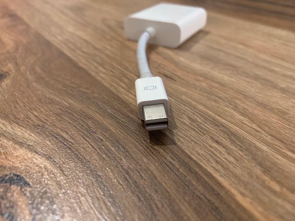 Apple Mini DisplayPort auf VGA Adapter Kabel in Köln