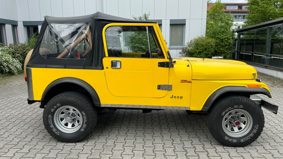 CJ 7 4,2l Bodyoff restauriert 4WD  Hu 10/25 in Taufkirchen