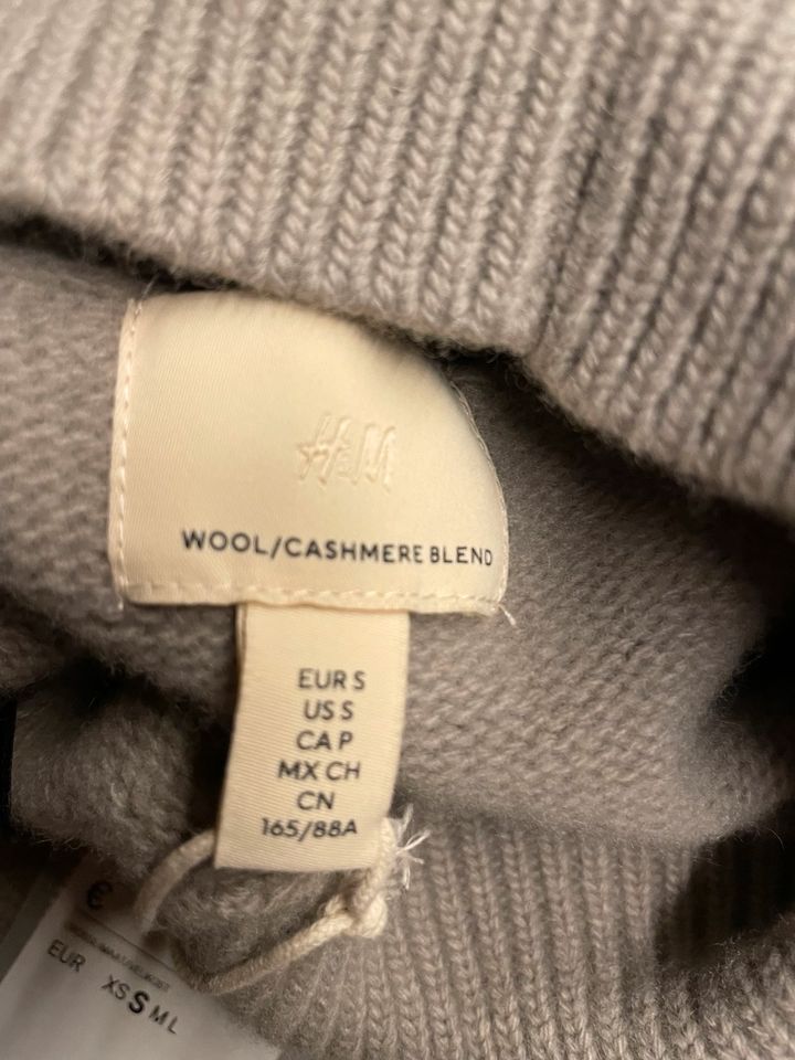 H&M Pullover Stehkragen, Kaschmir Wolle Neu in Poing