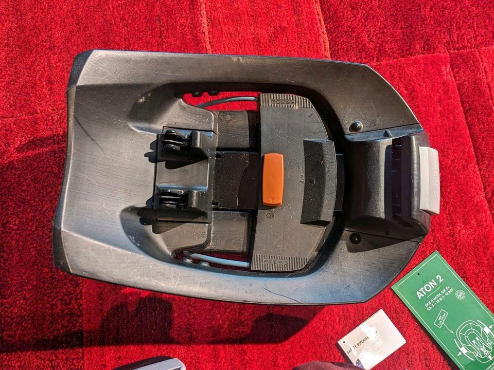 Stiftung Warentest 1,6 Cybex Aton 2 Babyschale Isofix Autositz in Hamburg