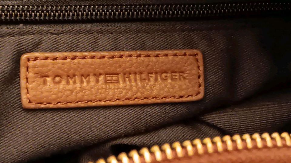 Tommy Hilfiger Tasche . in Schwelm