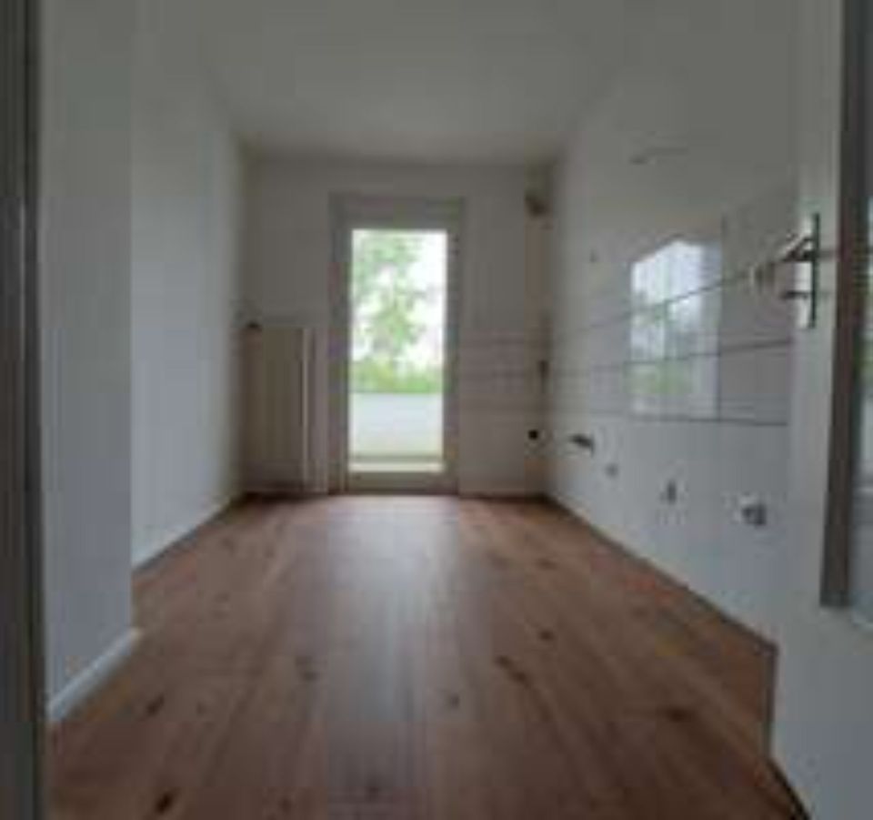 *erster Monat Mietfrei* Schöne 3 - Zimmer Wohnung mit Balkon in Hamm Herringen in Hamm