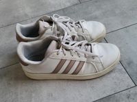 Turnschuhe / Sneaker "Adidas" Gr. 40 Schleswig-Holstein - Mielberg Vorschau