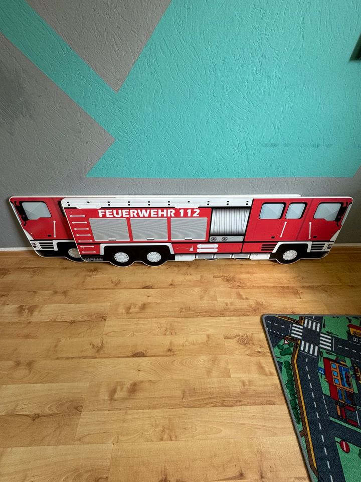 Kinderbett Feuerwehr 160cm x 80cm inkl. Lattenrost in Minden