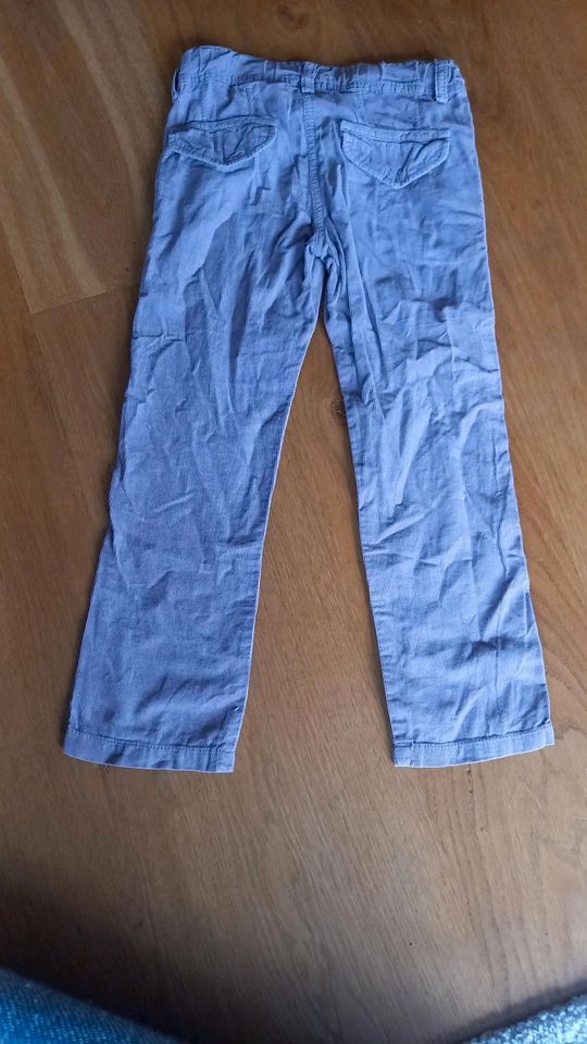 dünne leichte Cordhose Gr. 110 Pusblu in Freiburg im Breisgau