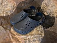 Crocs Echo clog ungetragen gr 43/44 Niedersachsen - Garbsen Vorschau