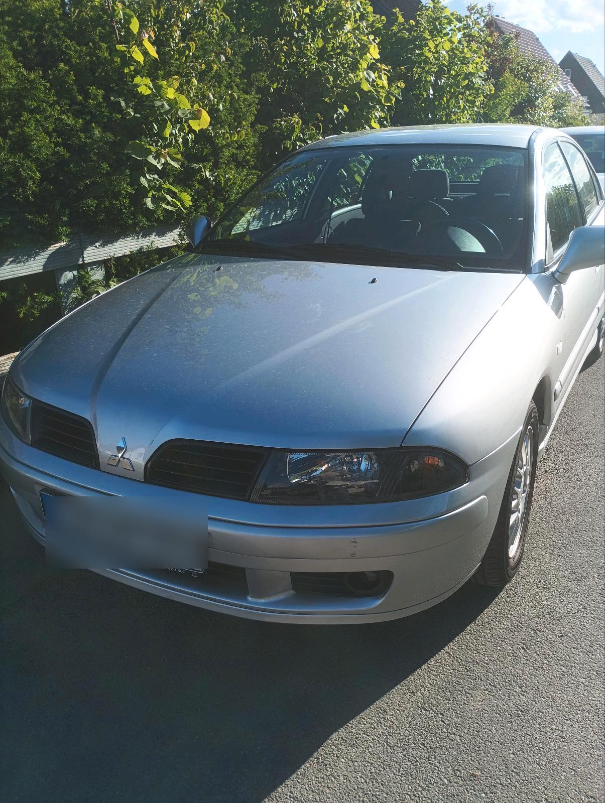 Abbildung des Autos Mitsubishi Charisma 101 …