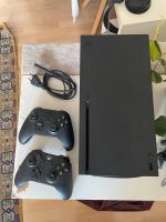 Xbox Series X mit Controllern Nürnberg (Mittelfr) - Mitte Vorschau