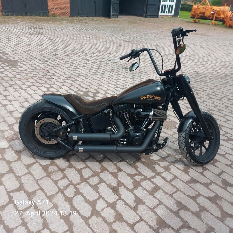 Harley-Davidson softail Heritage in Hille