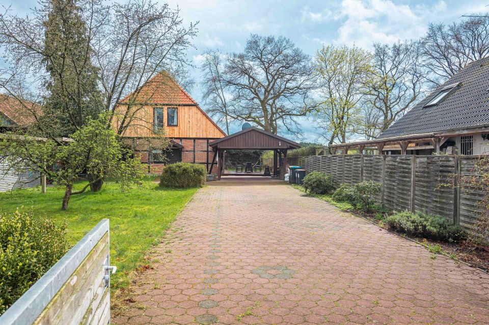 Ein Haus mit Geschichte: Fachwerkhaus am Allerdamm nahe dem Zentrum in Winsen (Aller)