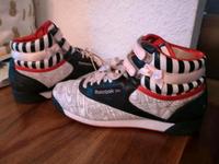Reebok Damen Freestyle Hi Paris Aerobic-Schuh 38,5 Rarität Hessen - Kassel Vorschau