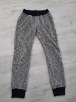 Jogginghose Hose Jogger Nike in grau Gr. S Thüringen - Erfurt Vorschau