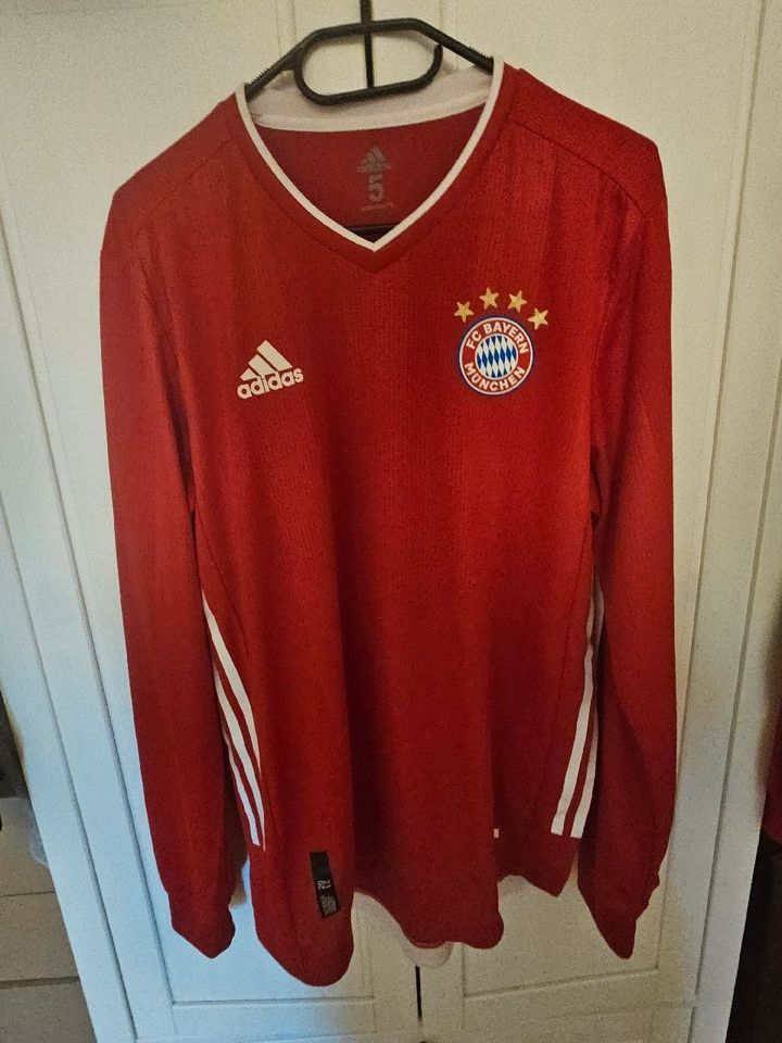 Adidas Bayern München Trikot Player Edition. Size/Gr. 5 (L) in Hannover