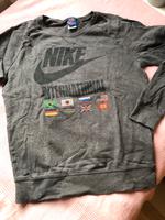 Nike Track&Field Sweater, Größe L, wie neu! Hannover - Nord Vorschau