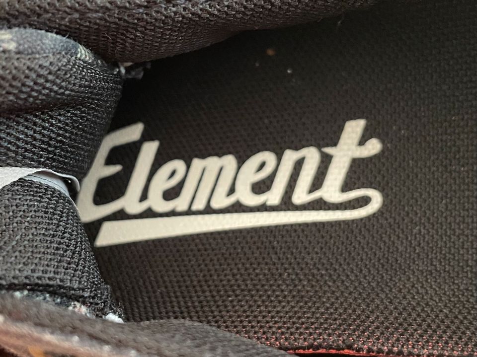 ❤️ Sneaker Element 41 schwarz grau Skater in Bonn