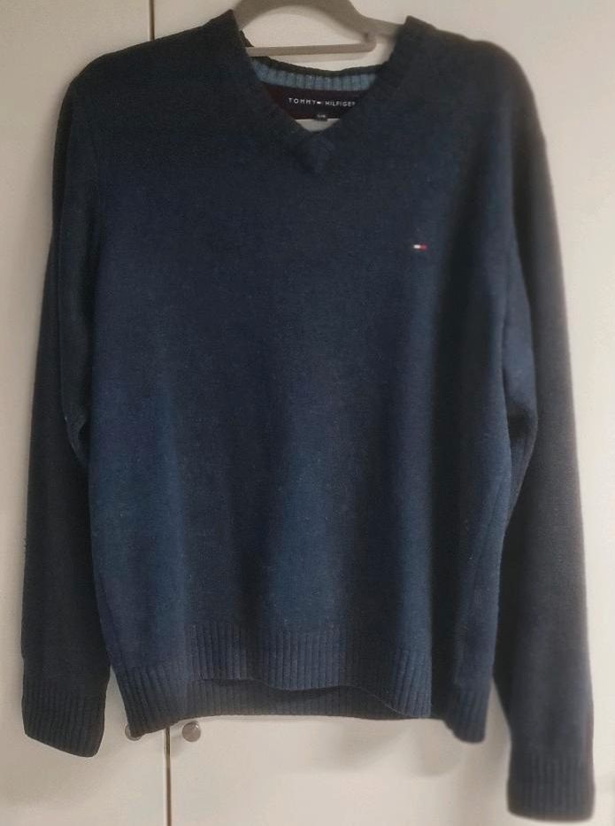 Pullover von Tommy Hilfiger in Baesweiler