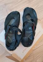 Wildling Barfuß Sandalen Feder schwarz Gr. 42 Köln - Widdersdorf Vorschau