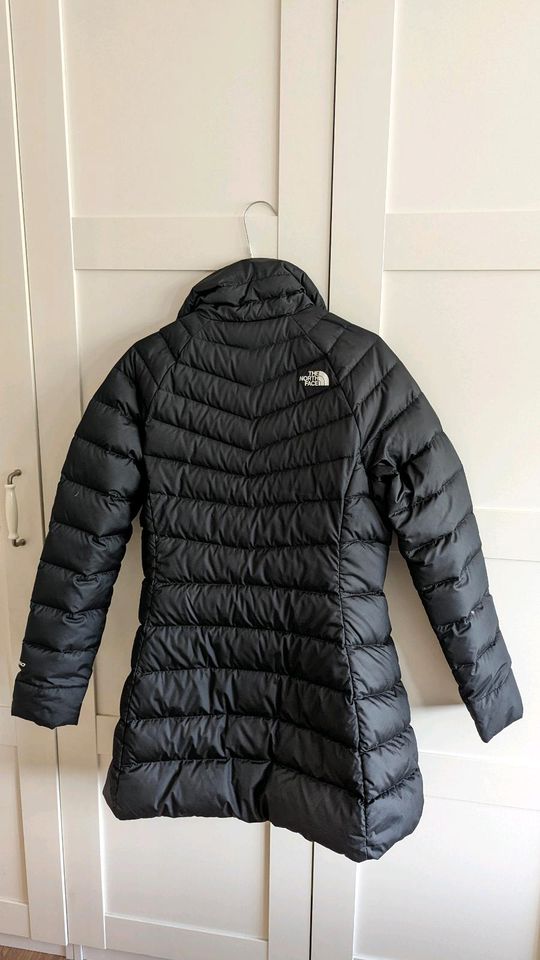 The North Face Damen Jacke Übergangsjacke "M" Windbreaker in Mönchengladbach