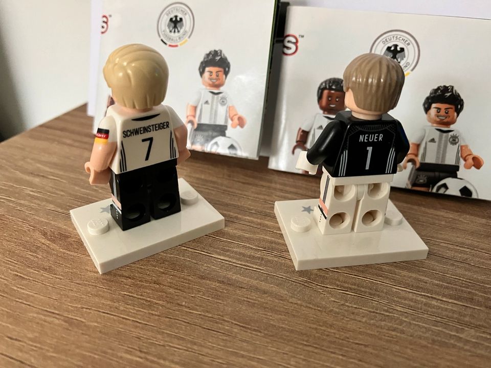 Lego Mini Figures Deutschland Mannschaft 2016 SchweinsteigerNeuer in Reinbek
