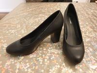 Schwarze Pumps mit Blockabsatz von Graceland * Gr. 39 * Berlin - Treptow Vorschau