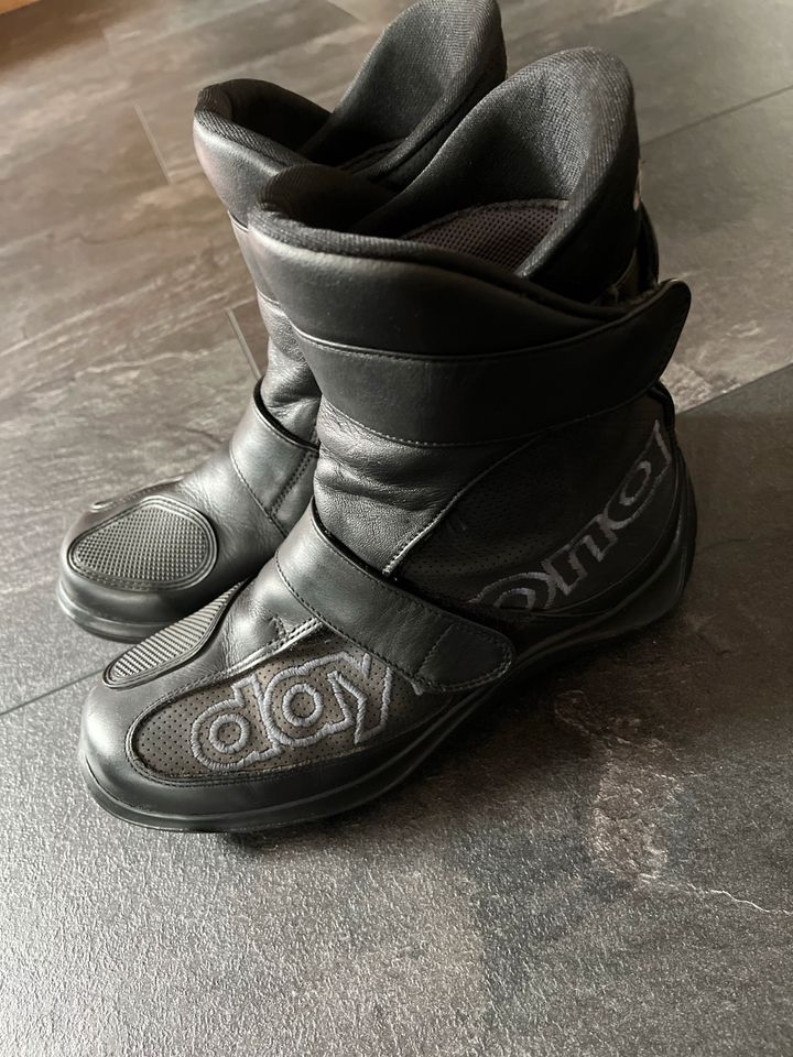 Motorradstiefel für Damen in Mechernich