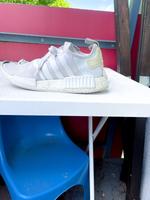 Adidas NMD_R1 Triple White (Größe 42,5 – US 8½ Nordrhein-Westfalen - Lippstadt Vorschau