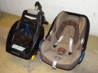 Maxi Cosi Babyschale inkl. ISOFIX Station + Quinny Buggy Adapter Nordrhein-Westfalen - Hagen Vorschau