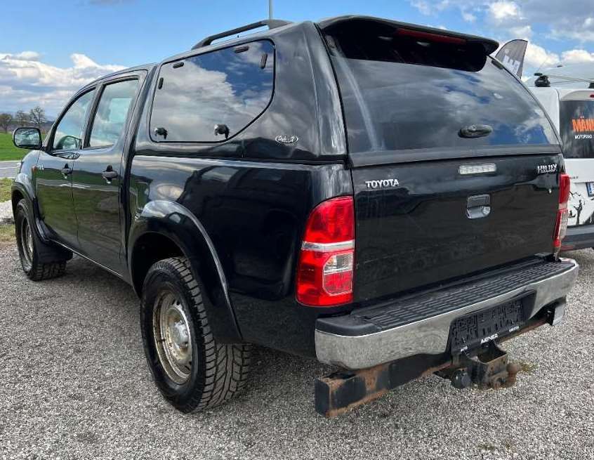 Toyota Hilux 2,5 D mit AHV und HardTop. in Passau