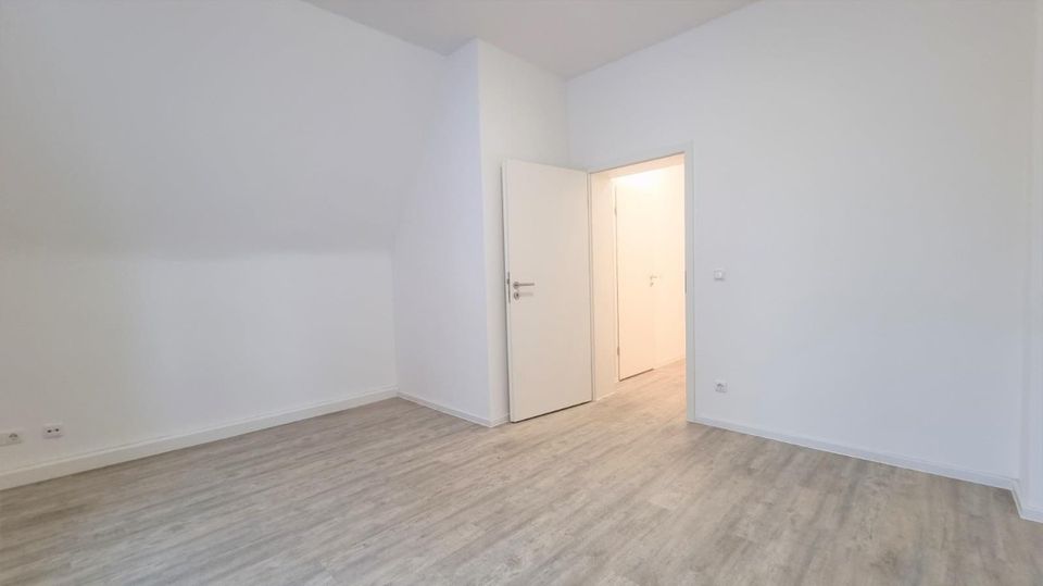 Maisonette-Wohnung neu renoviert mit Einbauküche in Gladbeck zu vermieten. in Gladbeck