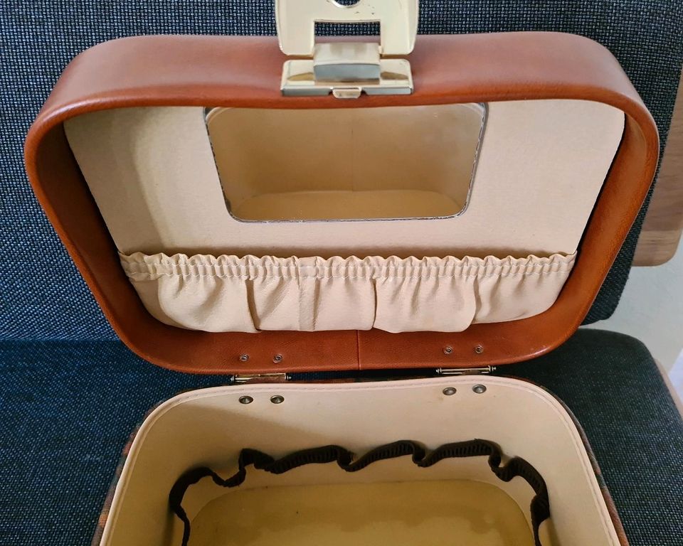 Beautycase Kosmetikkoffer aus Kunstleder Vintage (guter Zustand!) in Windischeschenbach