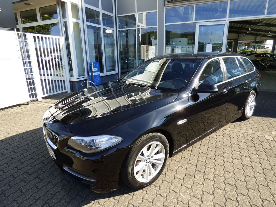 BMW 520d Touring F11 Navi Standheizung EURO 6 !! in Zweibrücken