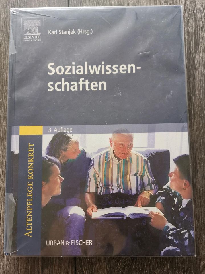 Lehrbuch Sozialwissenschaften Altenpflege in Bonn